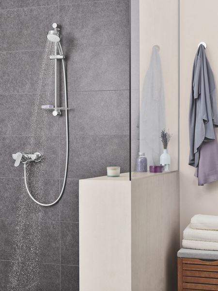 Душовий гарнітур Grohe New Tempesta Cosmopolitan, штанга 3 режими струї, хром (27929002) 27929002 фото